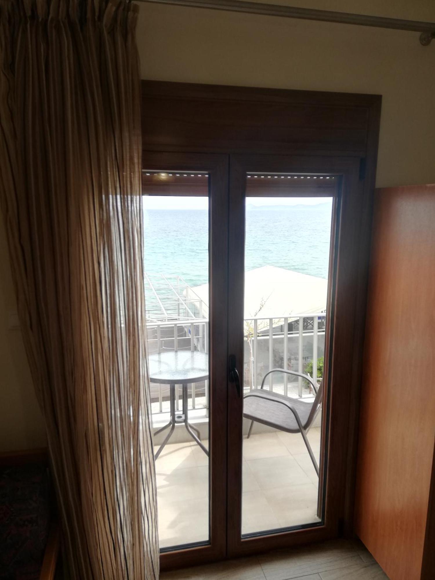 Diolkos Apartement Nea Roda Habitación foto
