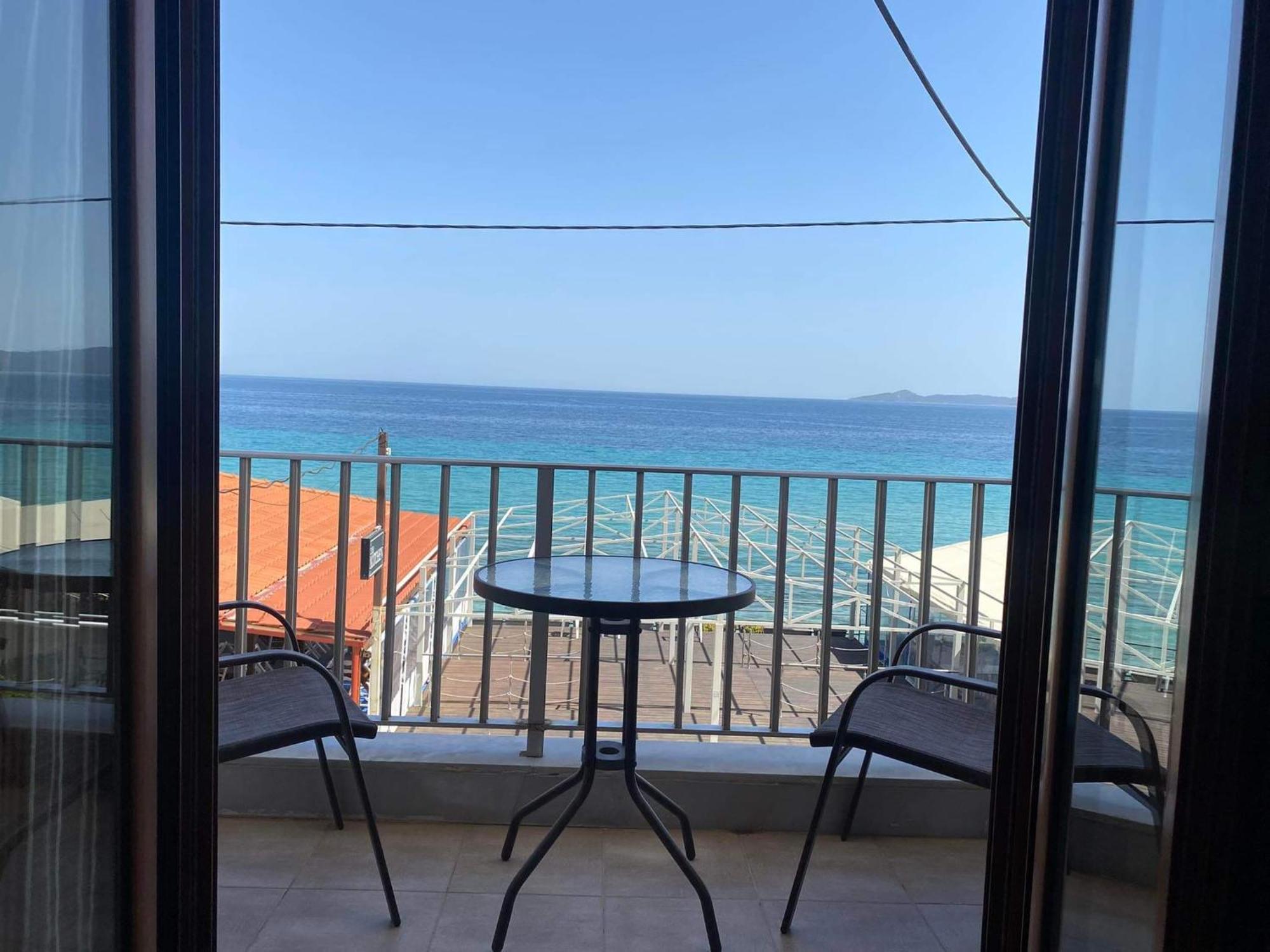 Diolkos Apartement Nea Roda Habitación foto