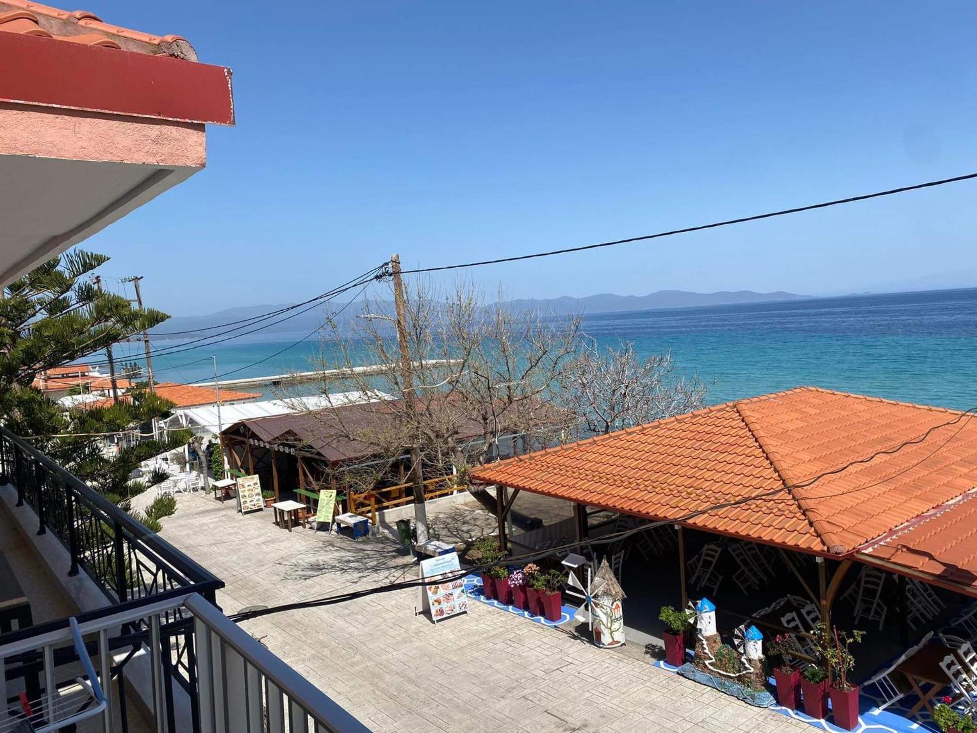 Diolkos Apartement Nea Roda Habitación foto